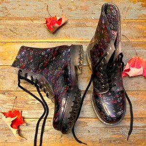 Women’s Combat Flowered Roadie Rain Boots Size 8
